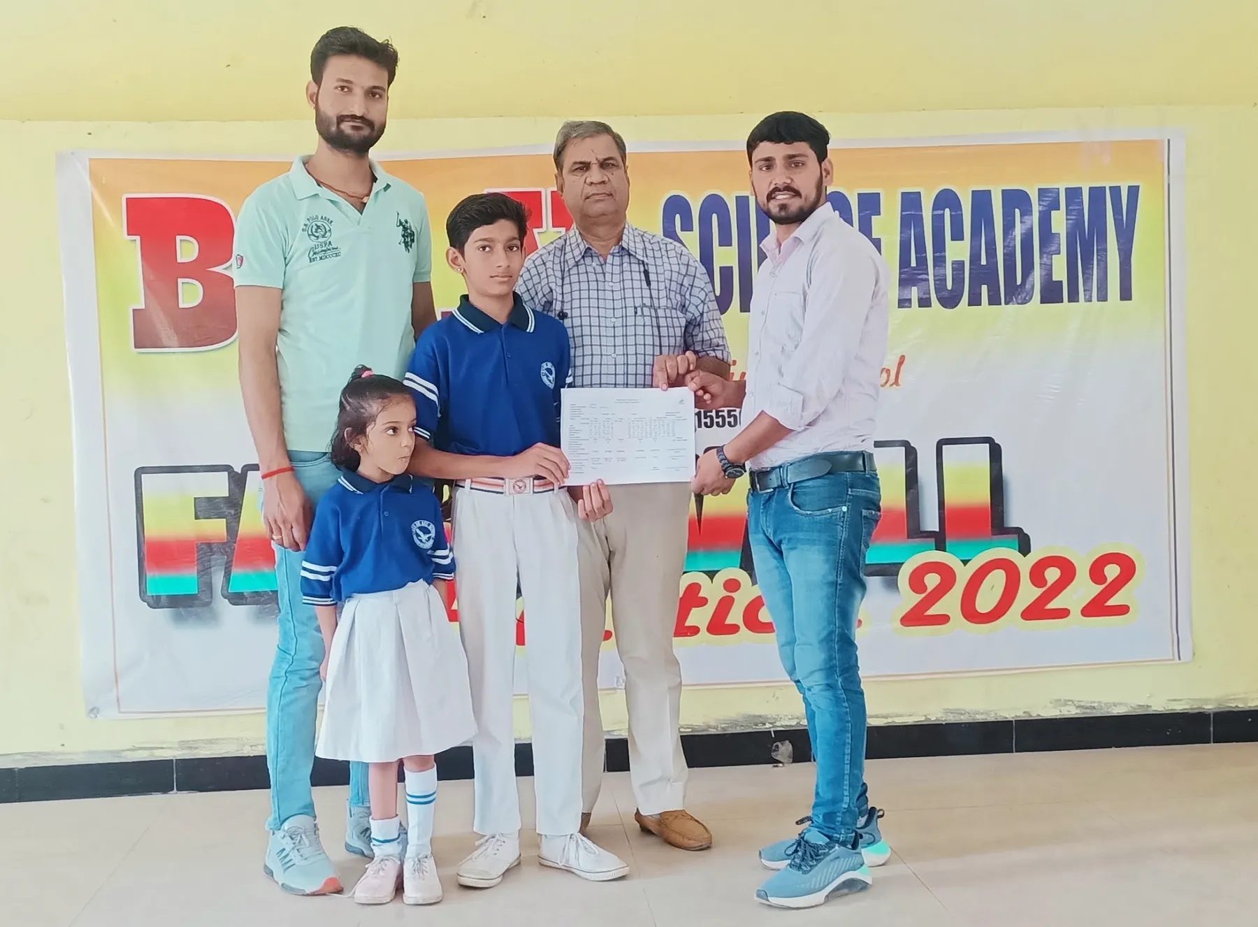 Farewell 2022: certificates for Class XII